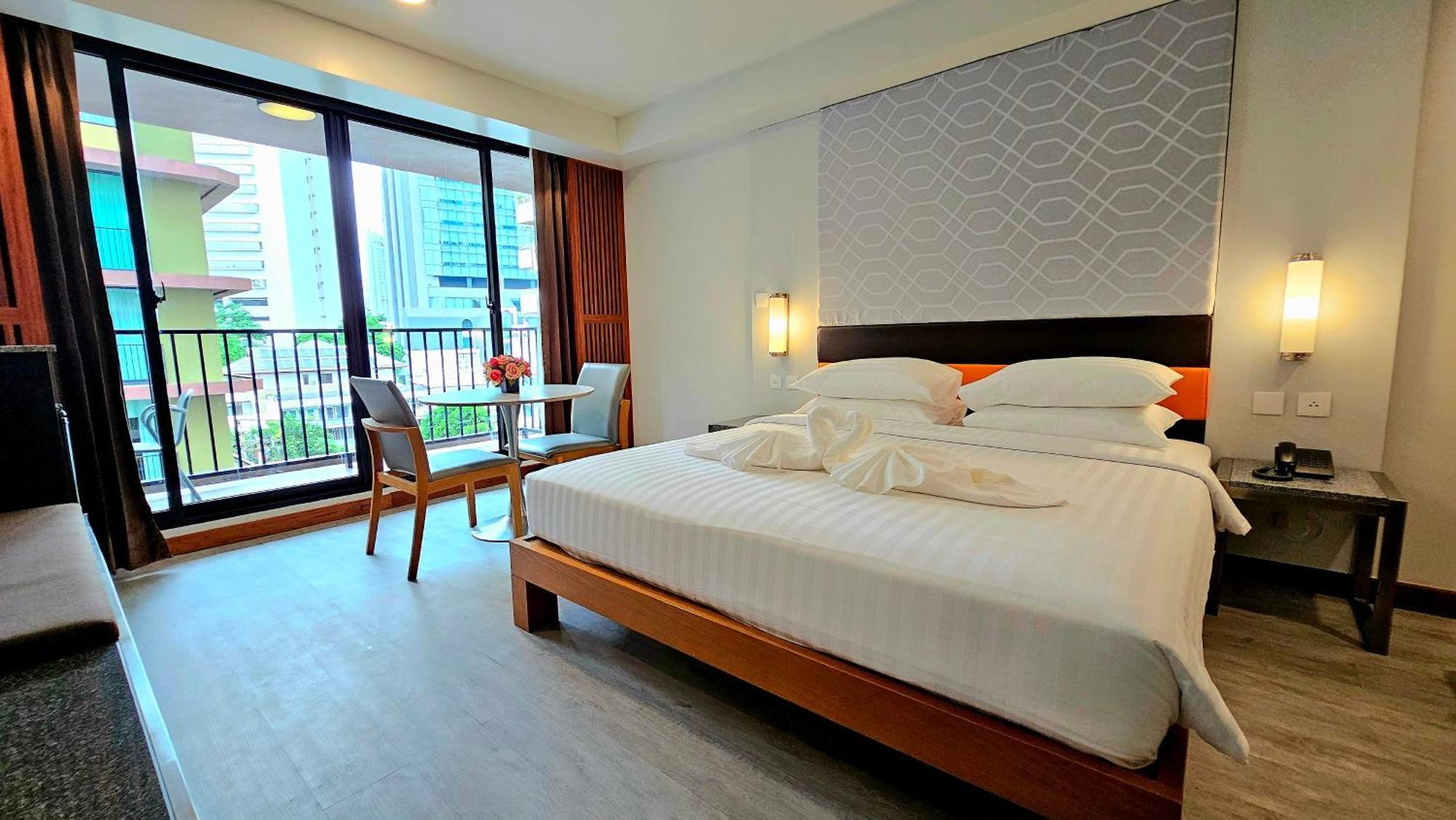 Dynasty Grande Hotel Bangkok Exterior photo
